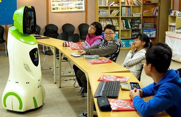 Would robots replace teachers in the near future?